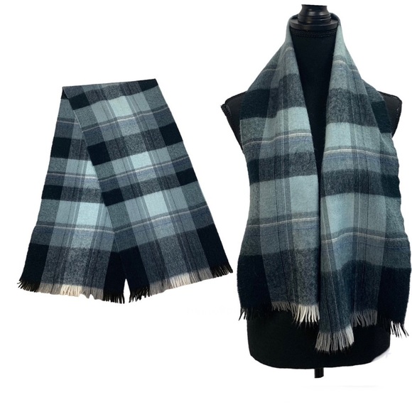 DARK navy blue and light baby blue plaid check fall winter scarf unisex 🔥 - Picture 6 of 6